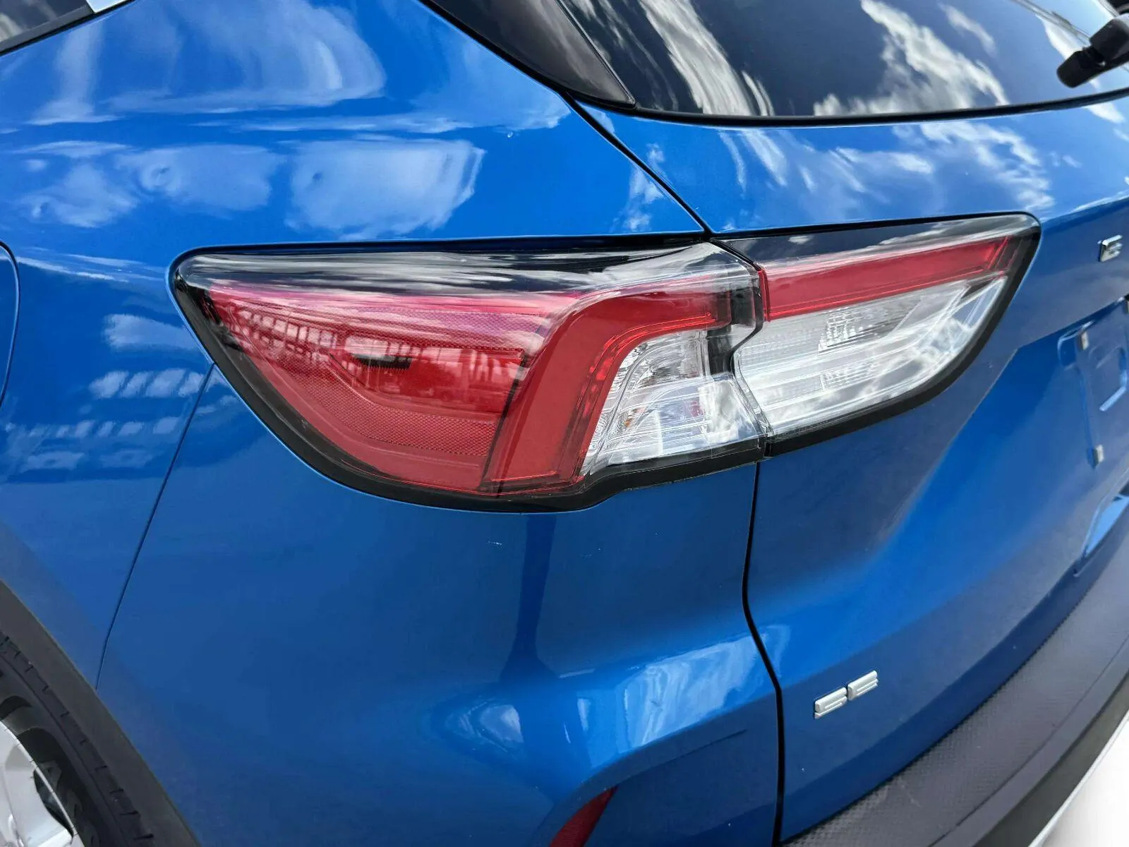 Ford Escape photo 14