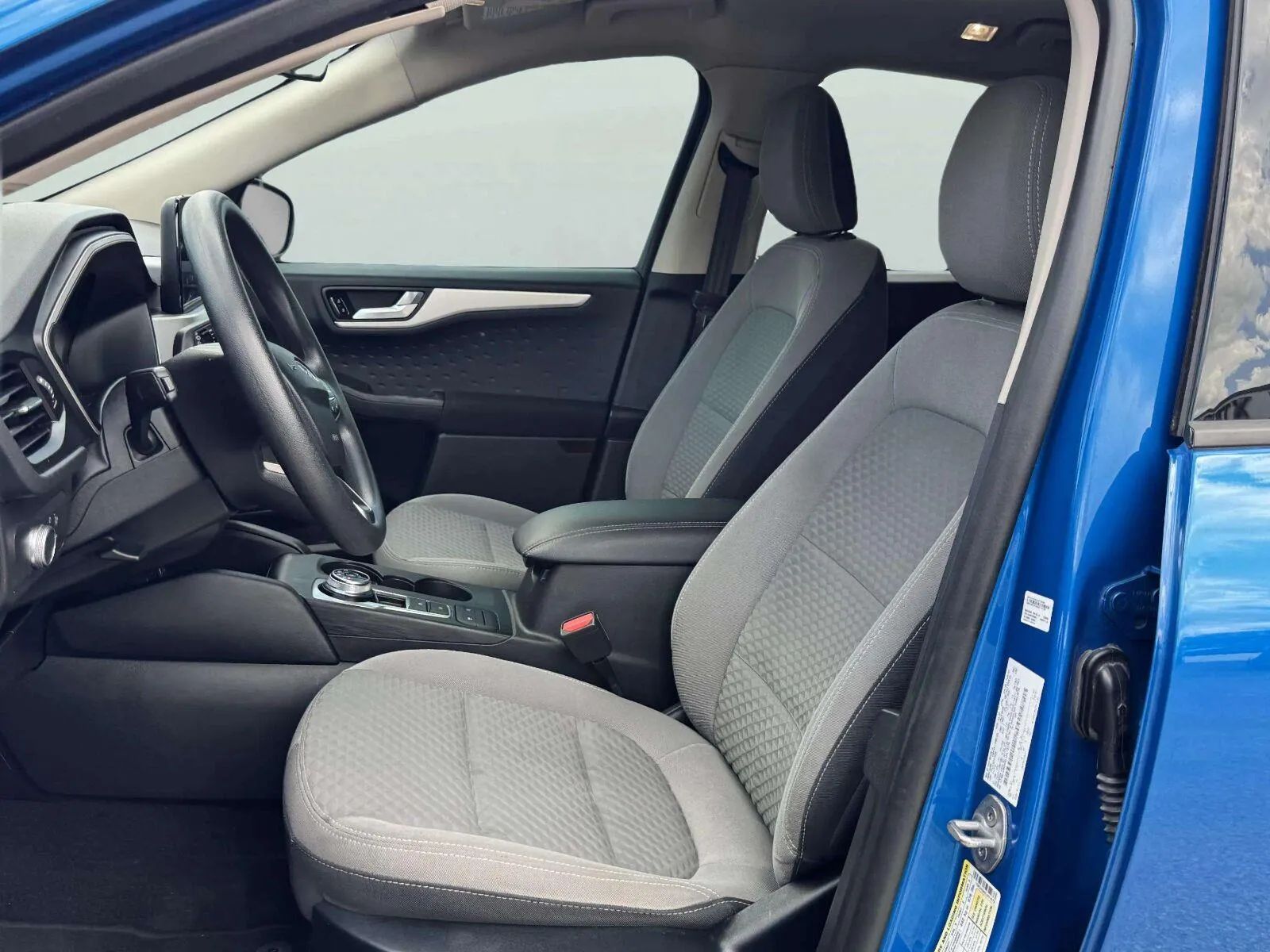 Ford Escape photo 16