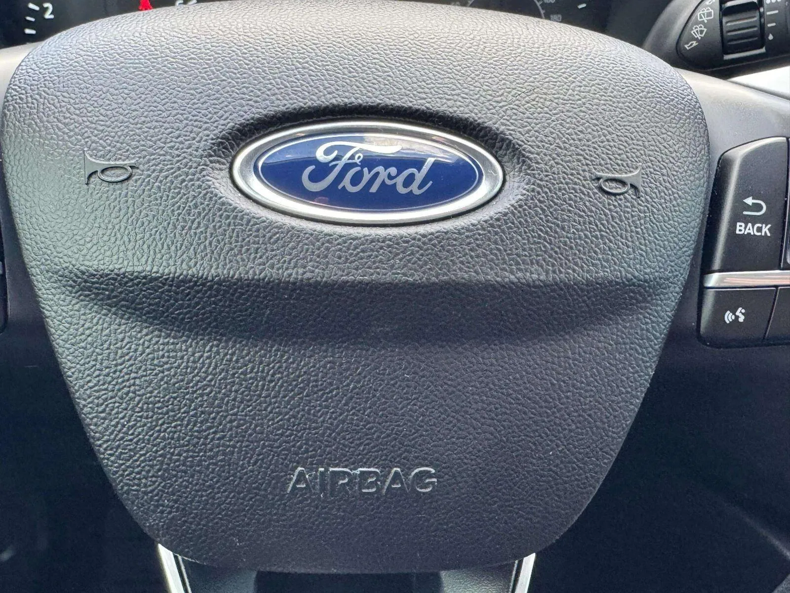 Ford Escape photo 24