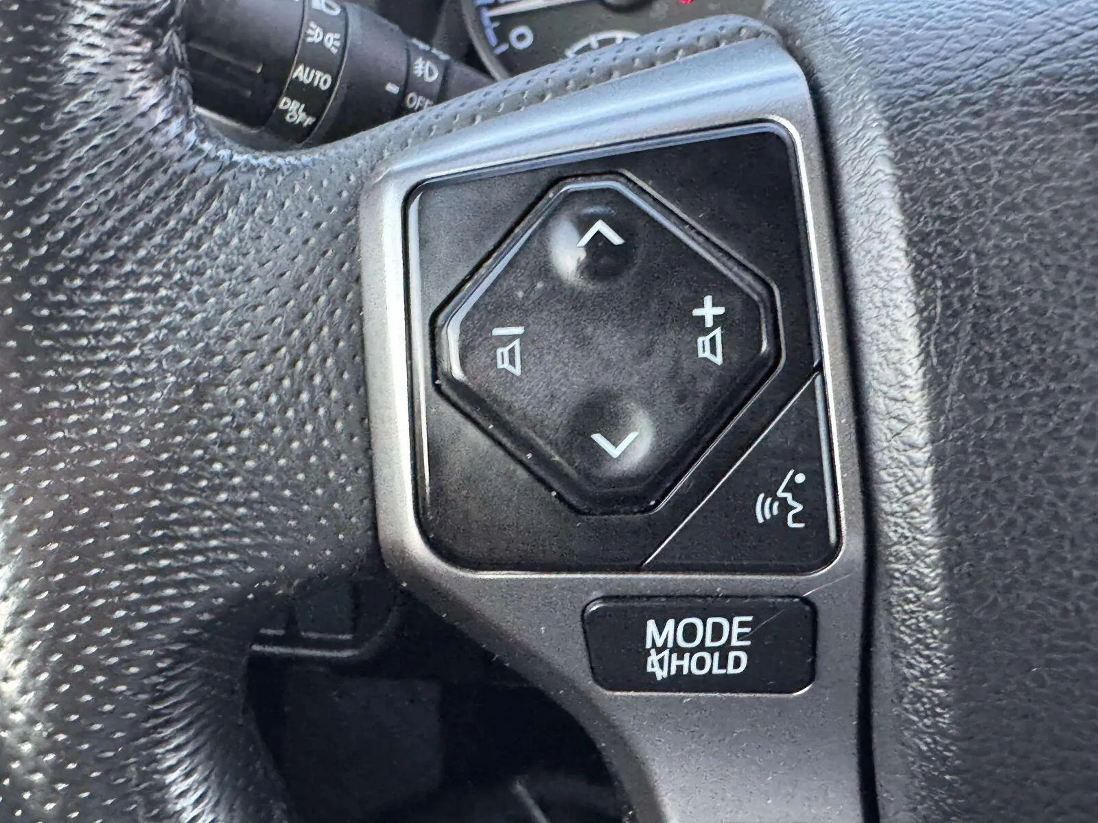 Toyota Tacoma photo 23