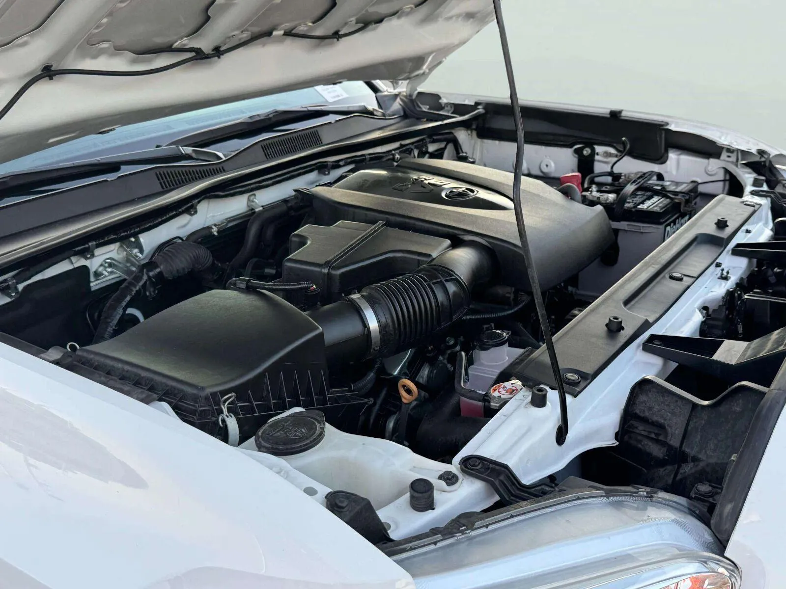 Toyota Tacoma photo 53