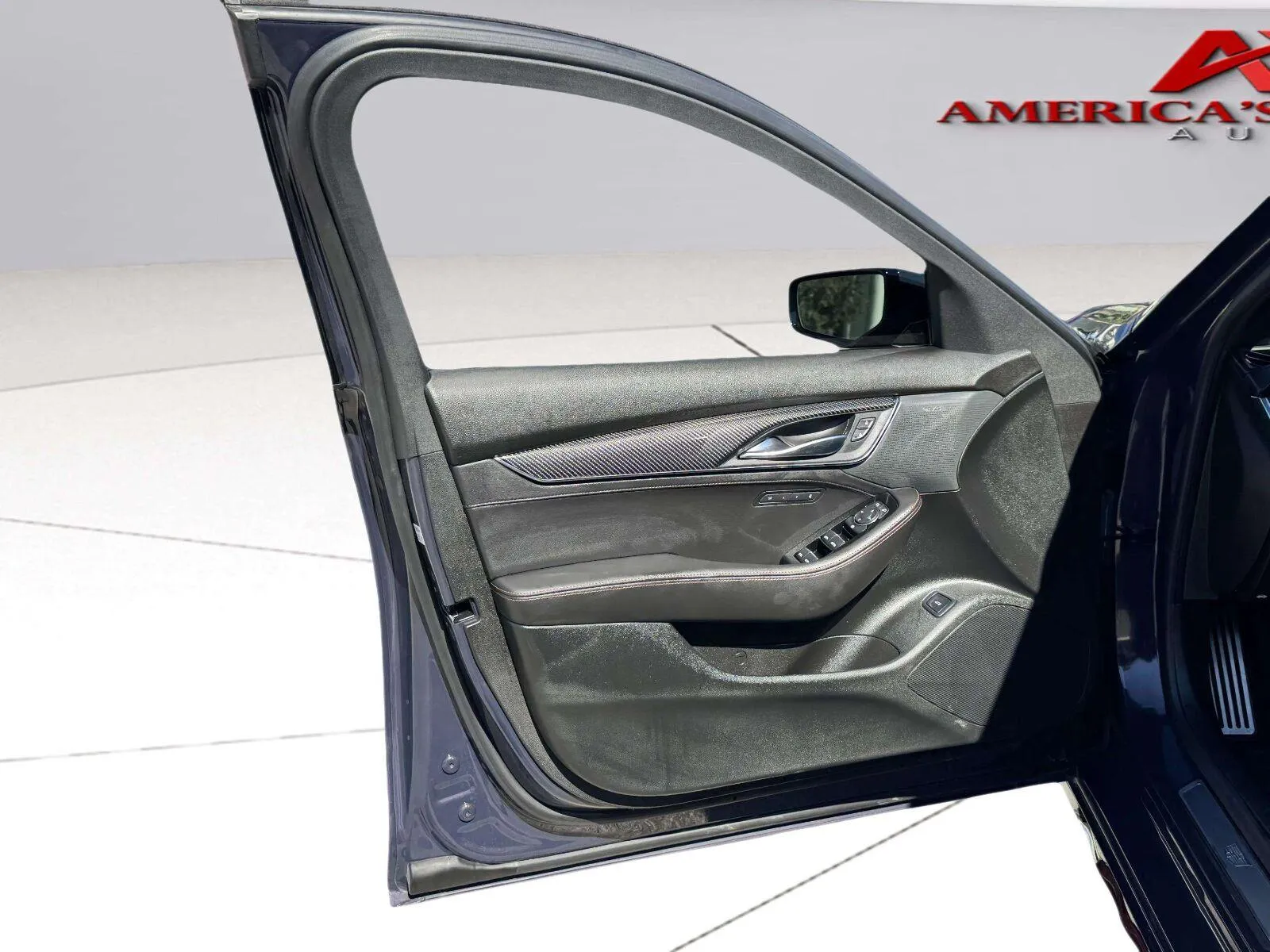 Cadillac CT5 photo 17