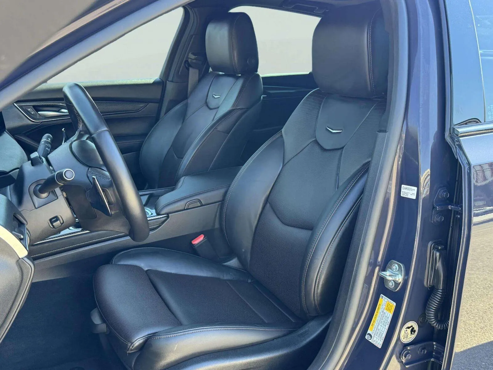 Cadillac CT5 photo 19