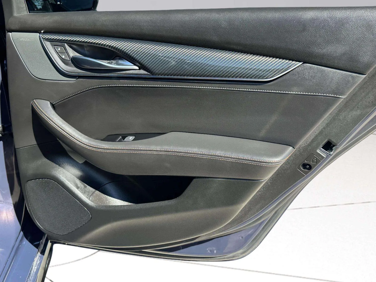 Cadillac CT5 photo 37
