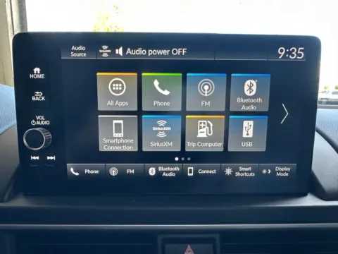 More photos of 2023 Honda Pilot EX-L at Marina Chrysler Dodge Jeep Ram, NY