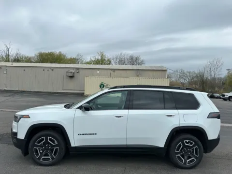 More photos of 2026 Jeep Cherokee Limited at Marina Chrysler Dodge Jeep Ram, NY