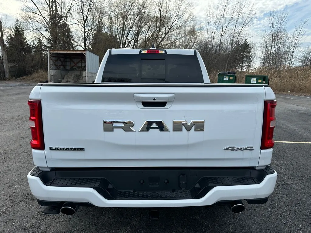 2026 RAM 1500 Laramie - Photo 10