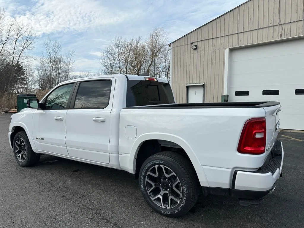 2026 RAM 1500 Laramie - Photo 11