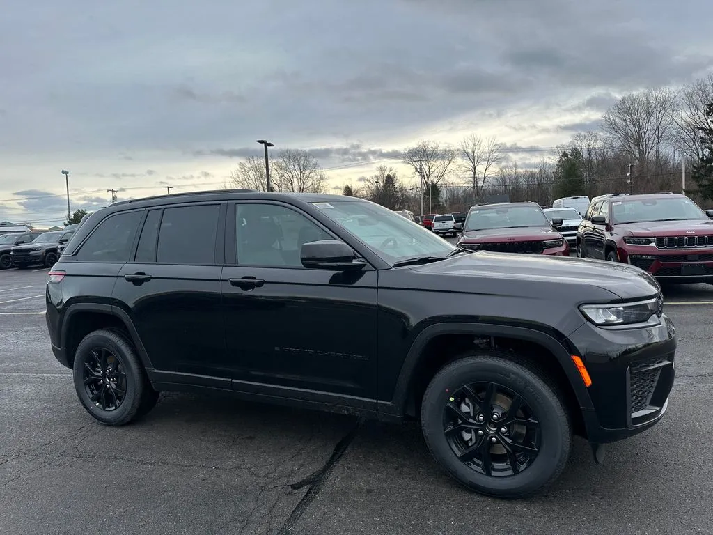 Black 2026 Jeep Grand Cherokee Altitude for sale in Webster, NY