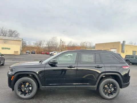 More photos of 2026 Jeep Grand Cherokee Altitude at Marina Chrysler Dodge Jeep Ram, NY