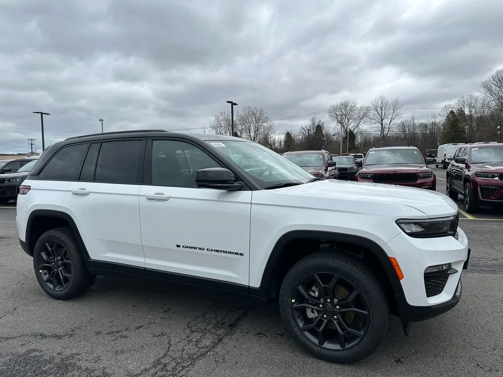 2025 Jeep Grand Cherokee Limited for sale in Webster, NY