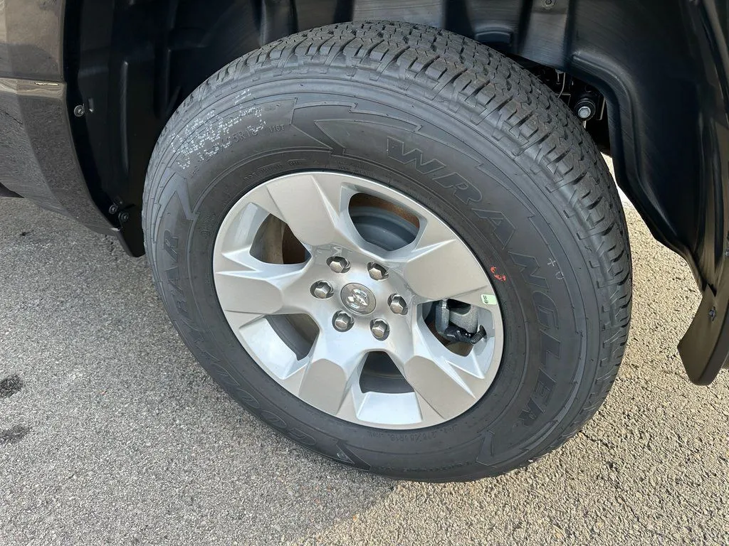 2025 RAM 1500 Big Horn/Lone Star - Photo 14