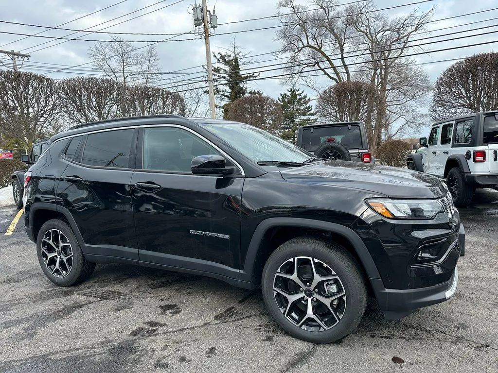 Black 2026 Jeep Compass Limited for sale in Webster, NY