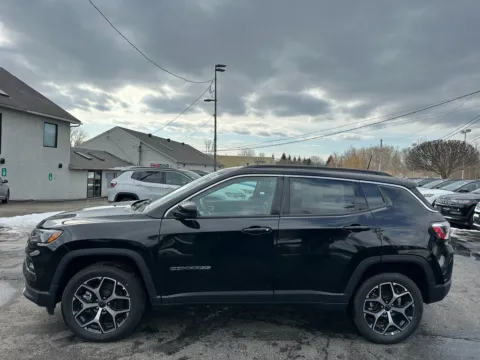 More photos of 2026 Jeep Compass Limited at Marina Chrysler Dodge Jeep Ram, NY