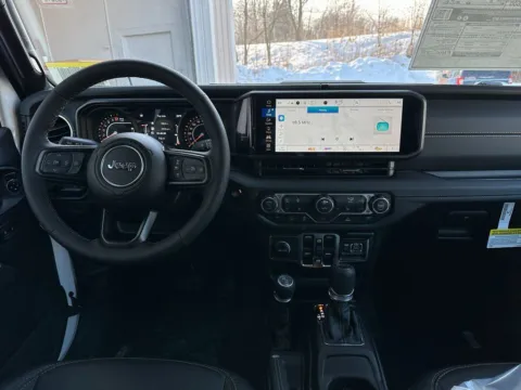 More photos of 2026 Jeep Gladiator Sahara at Marina Chrysler Dodge Jeep Ram, NY
