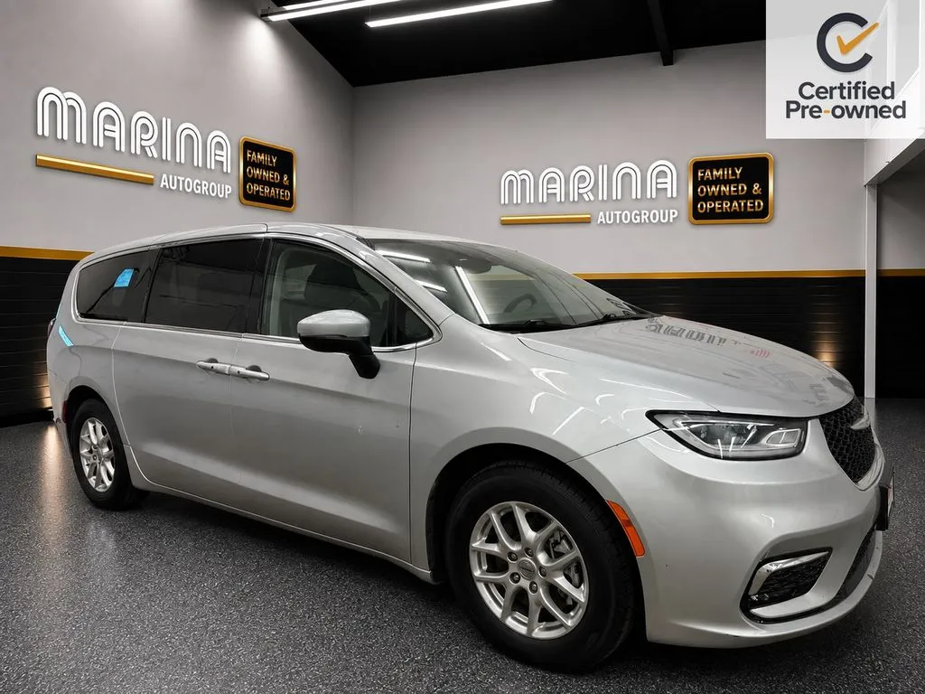 Silver 2023 Chrysler Pacifica Touring L for sale in Webster, NY
