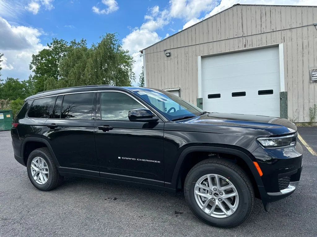 2026 Jeep Grand Cherokee L Laredo for sale in Webster, NY
