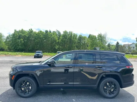 More photos of 2026 Jeep Grand Cherokee L Altitude at Marina Chrysler Dodge Jeep Ram, NY