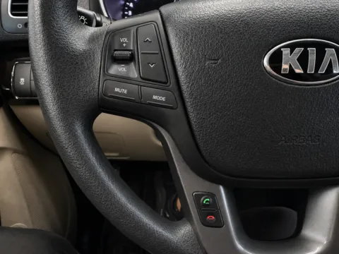 More photos of 2015 Kia Sorento LX at Marina Chrysler Dodge Jeep Ram, NY