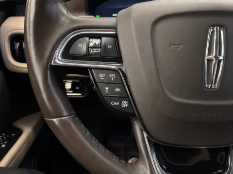 More photos of 2023 Lincoln Nautilus Reserve at Marina Chrysler Dodge Jeep Ram, NY