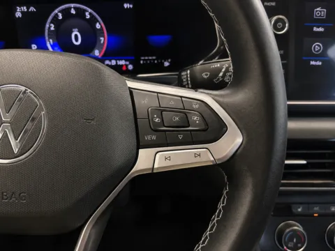 More photos of 2022 Volkswagen Taos 1.5T SE at Marina Chrysler Dodge Jeep Ram, NY