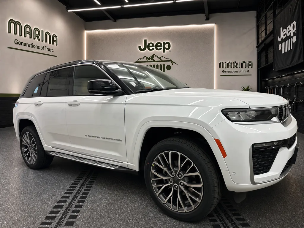 2026 Jeep Grand Cherokee Summit for sale in Webster, NY
