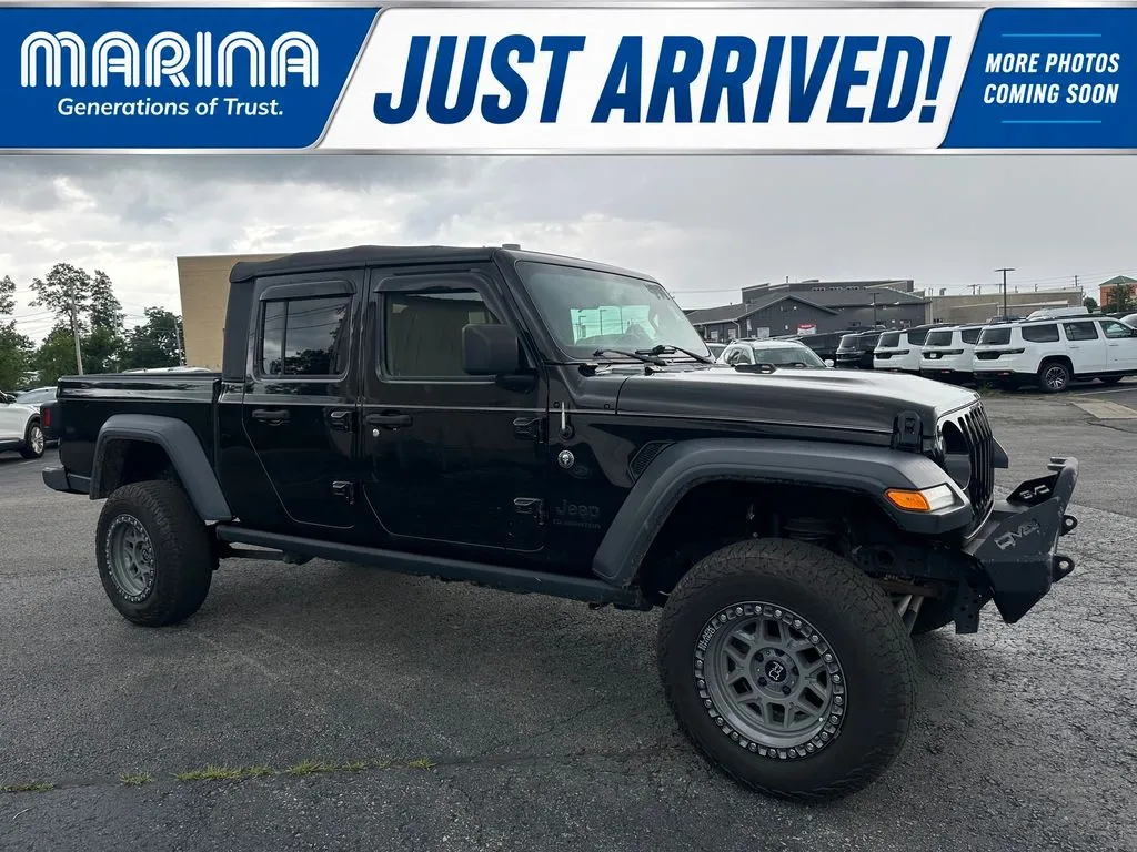 Black 2020 Jeep Gladiator Sport for sale in Webster, NY