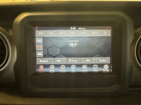 More photos of 2020 Jeep Gladiator Sport at Marina Chrysler Dodge Jeep Ram, NY