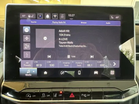 More photos of 2024 Jeep Compass Limited at Marina Chrysler Dodge Jeep Ram, NY