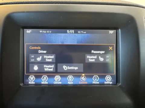 More photos of 2019 Jeep Compass Latitude at Marina Chrysler Dodge Jeep Ram, NY