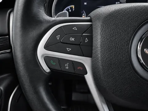 More photos of 2016 Jeep Grand Cherokee Overland at Marina Chrysler Dodge Jeep Ram, NY