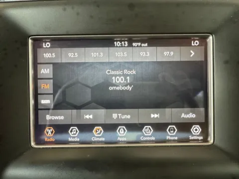 More photos of 2021 Jeep Grand Cherokee Laredo E at Marina Chrysler Dodge Jeep Ram, NY