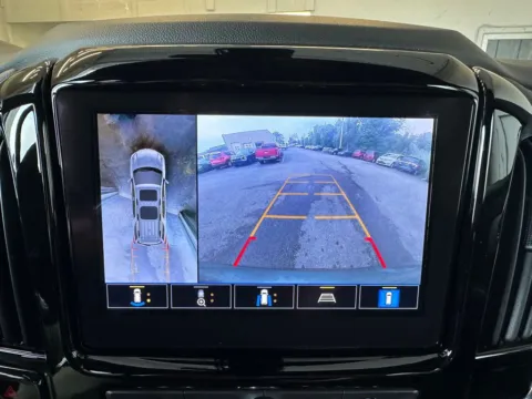 More photos of 2023 Chevrolet Traverse LT Leather at Marina Chrysler Dodge Jeep Ram, NY