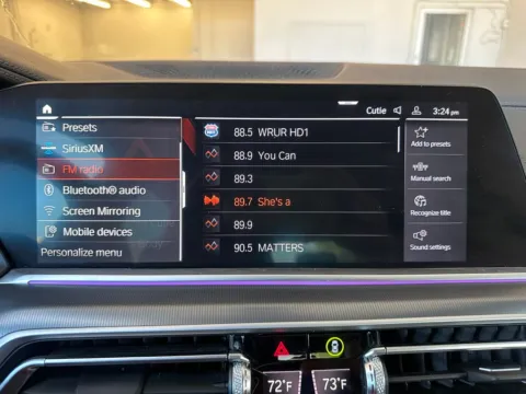 More photos of 2022 BMW X6 xDrive40i at Marina Chrysler Dodge Jeep Ram, NY