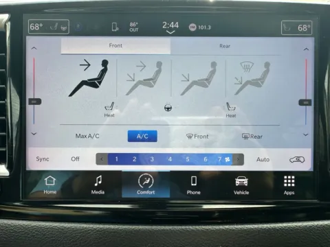More photos of 2023 Chrysler Pacifica Touring L at Marina Chrysler Dodge Jeep Ram, NY
