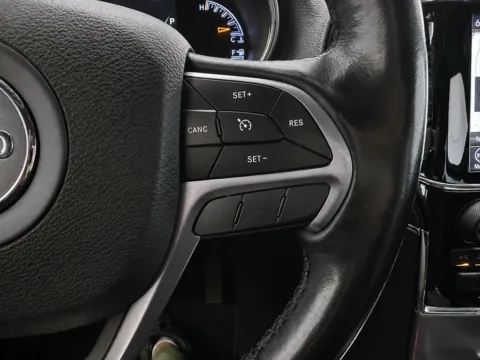 More photos of 2020 Jeep Grand Cherokee Limited at Marina Chrysler Dodge Jeep Ram, NY