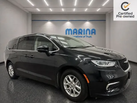 Black 2023 Chrysler Pacifica Touring L for sale in Webster, NY