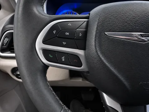 More photos of 2023 Chrysler Pacifica Touring L at Marina Chrysler Dodge Jeep Ram, NY