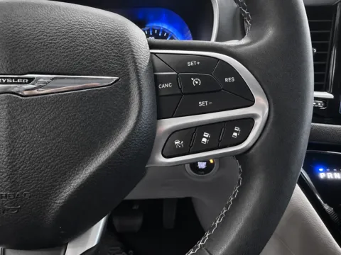 More photos of 2023 Chrysler Pacifica Touring L at Marina Chrysler Dodge Jeep Ram, NY