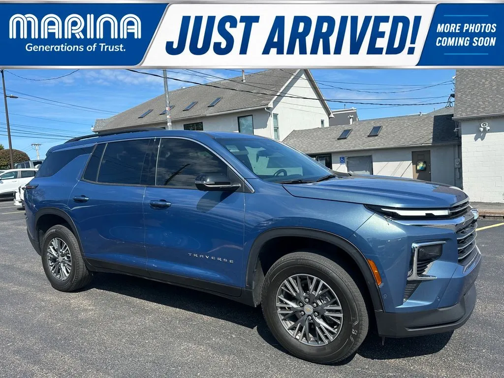 Blue 2024 Chevrolet Traverse LT for sale in Webster, NY