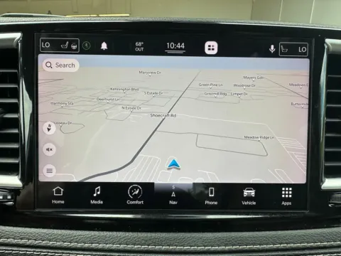 More photos of 2021 Chrysler Pacifica Hybrid Touring L at Marina Chrysler Dodge Jeep Ram, NY