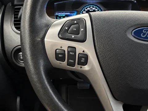 More photos of 2017 Ford Taurus Limited at Marina Chrysler Dodge Jeep Ram, NY
