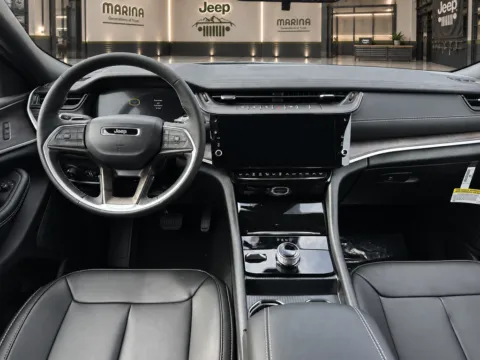 More photos of 2027 Jeep Grand Cherokee Limited at Marina Chrysler Dodge Jeep Ram, NY