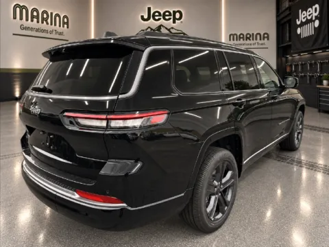 More photos of 2027 Jeep Grand Cherokee L Limited Reserve at Marina Chrysler Dodge Jeep Ram, NY
