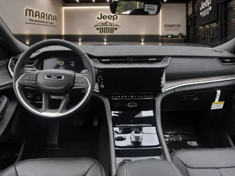 More photos of 2027 Jeep Grand Cherokee Limited at Marina Chrysler Dodge Jeep Ram, NY