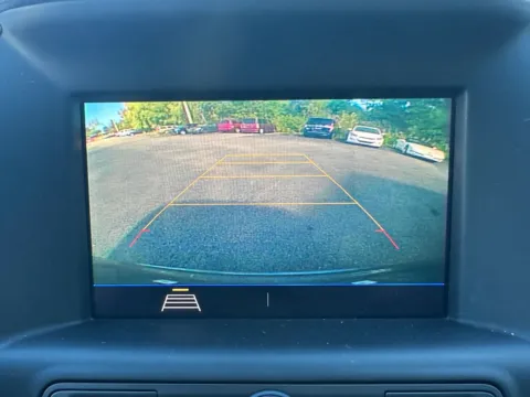More photos of 2021 GMC Terrain SLE at Marina Chrysler Dodge Jeep Ram, NY