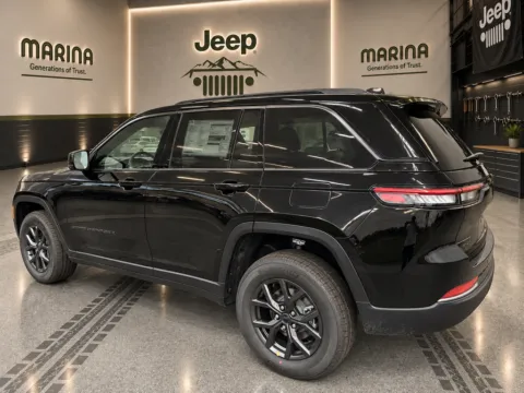 More photos of 2027 Jeep Grand Cherokee Laredo Altitude at Marina Chrysler Dodge Jeep Ram, NY