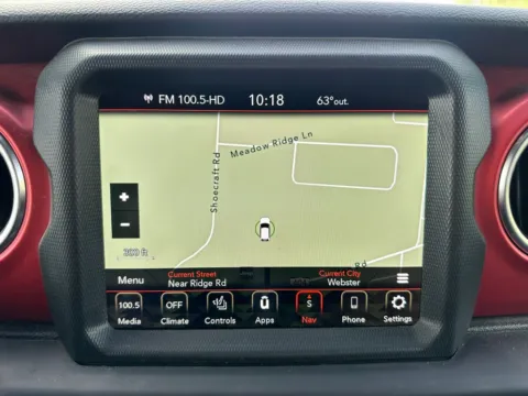 More photos of 2021 Jeep Gladiator Rubicon at Marina Chrysler Dodge Jeep Ram, NY