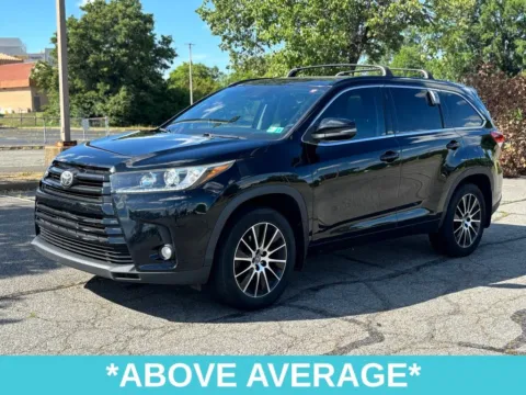 Another view of 2017 Toyota Highlander SE for sale in Richmond, VA at Grace Auto Sales
