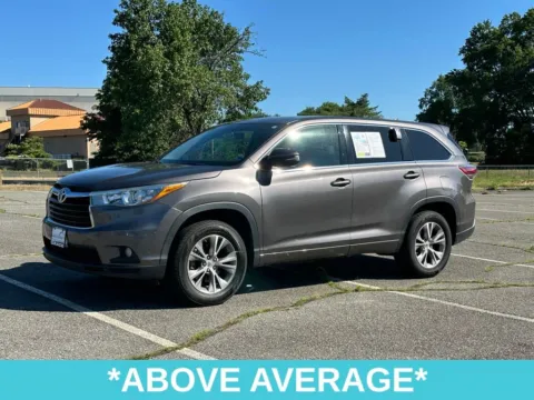 Another view of 2015 Toyota Highlander LE Plus V6 for sale in Richmond, VA at Grace Auto Sales
